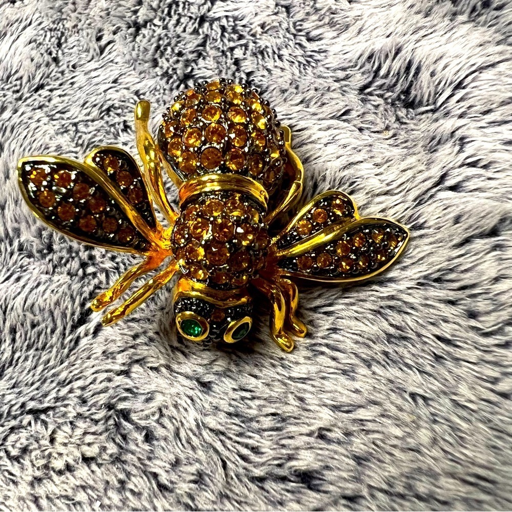 Joan Rivers Queen Bee Gold Topaz Pave Crystal Rhinestones Pin Brooch